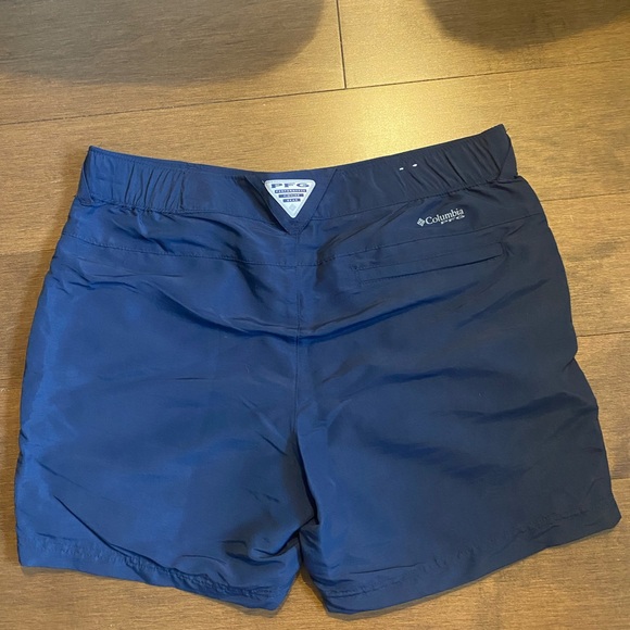 Columbia Medium Women's Professional Fishing Gear Backcast™ Water Shorts - Picture 1 of 3